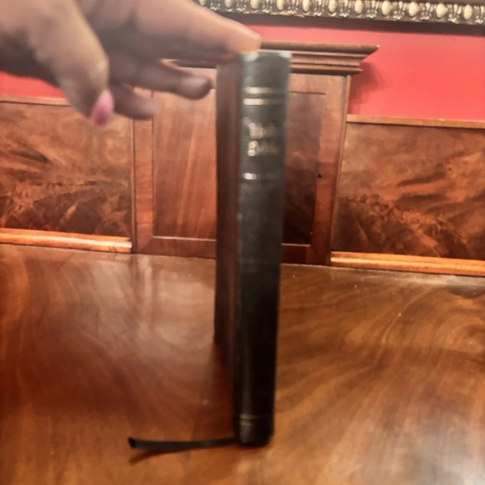 Holy Bible KJV UltraThin Reference Concordance Black Bonded Leather Holman‎ 1999